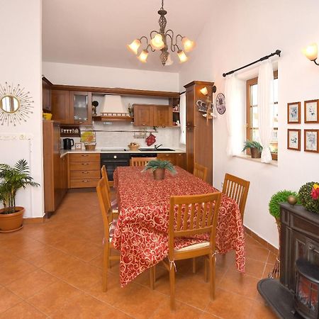 וודיצה Apartment And Rooms Artina מראה חיצוני תמונה