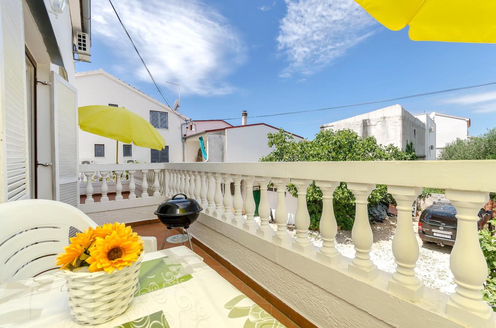 וודיצה Apartment And Rooms Artina מראה חיצוני תמונה