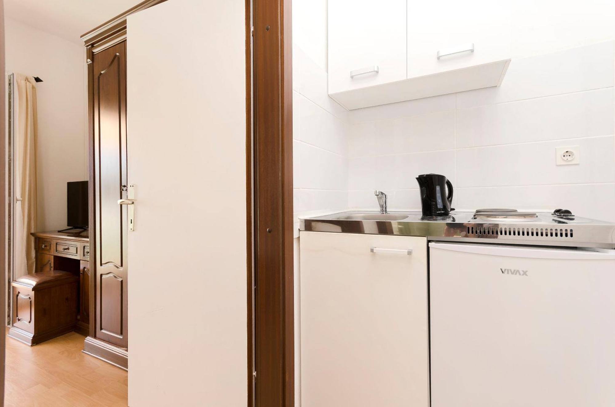 וודיצה Apartment And Rooms Artina מראה חיצוני תמונה