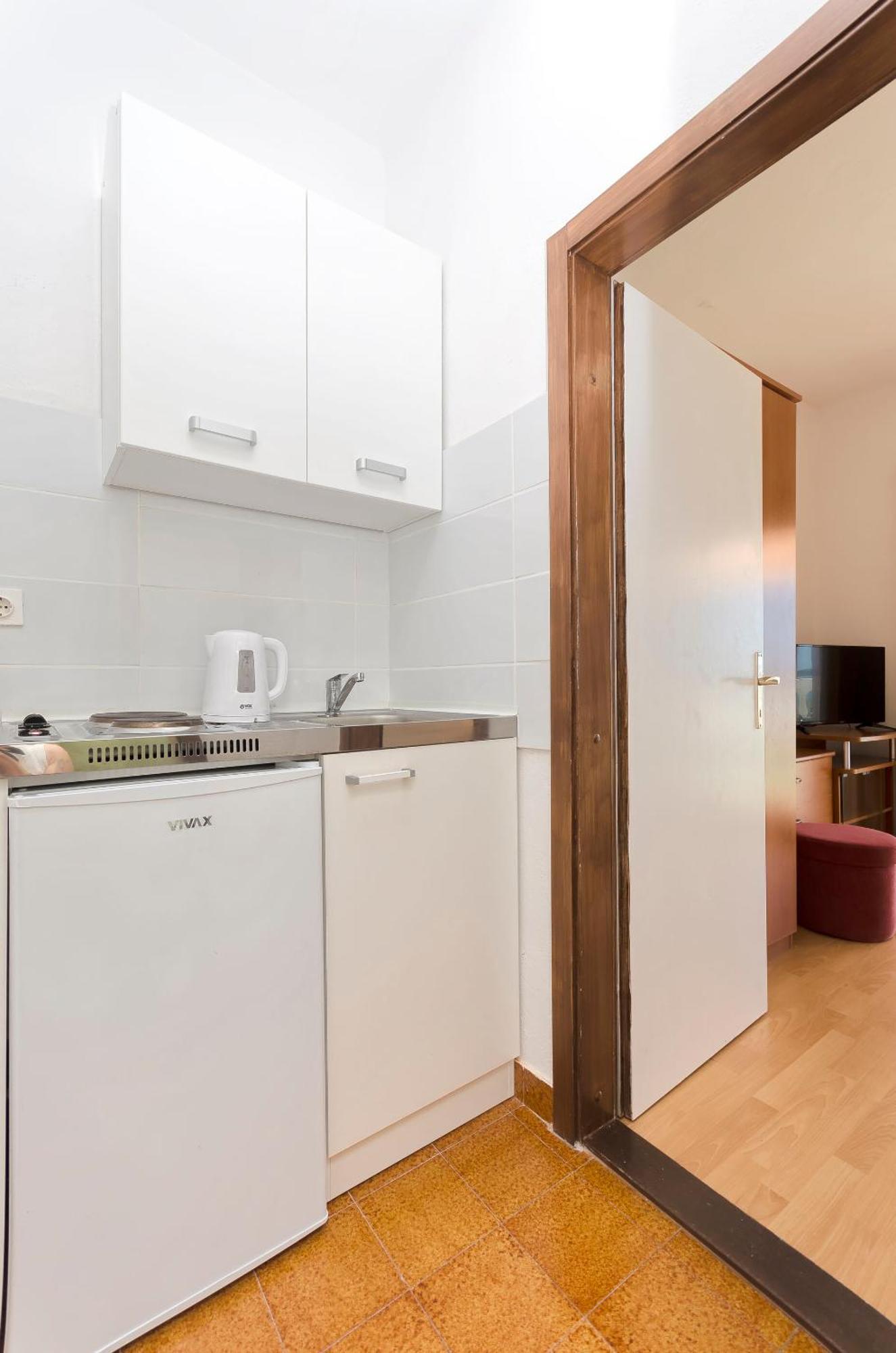 וודיצה Apartment And Rooms Artina מראה חיצוני תמונה