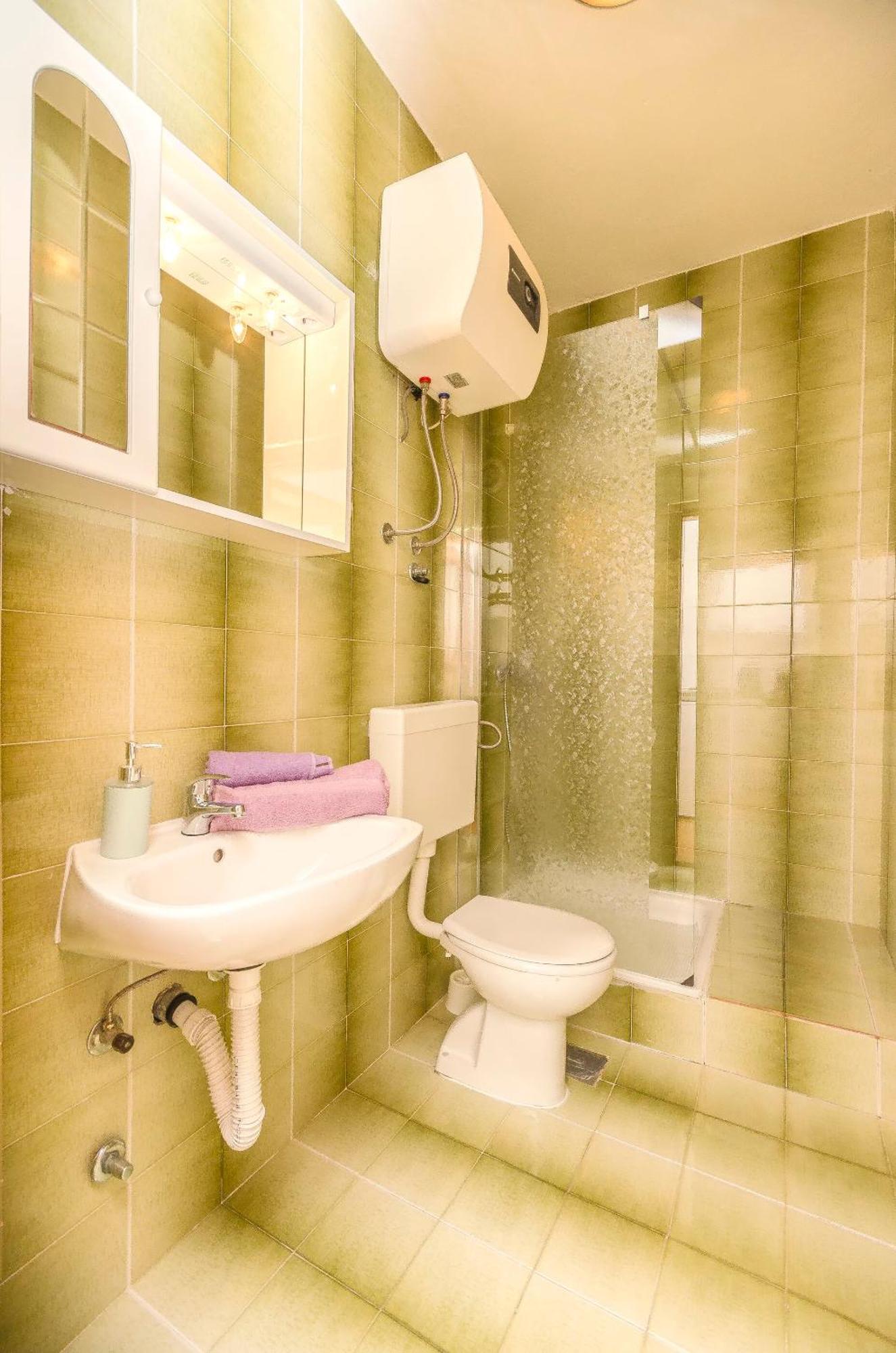 וודיצה Apartment And Rooms Artina מראה חיצוני תמונה
