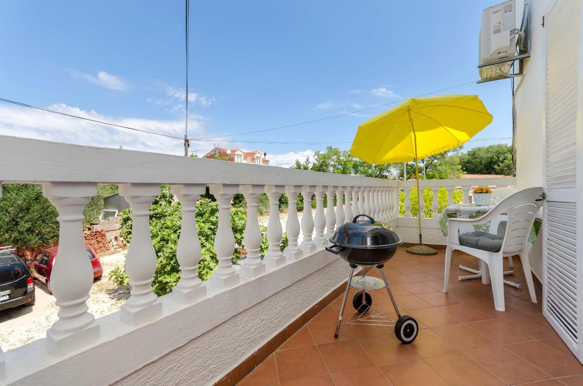 וודיצה Apartment And Rooms Artina מראה חיצוני תמונה