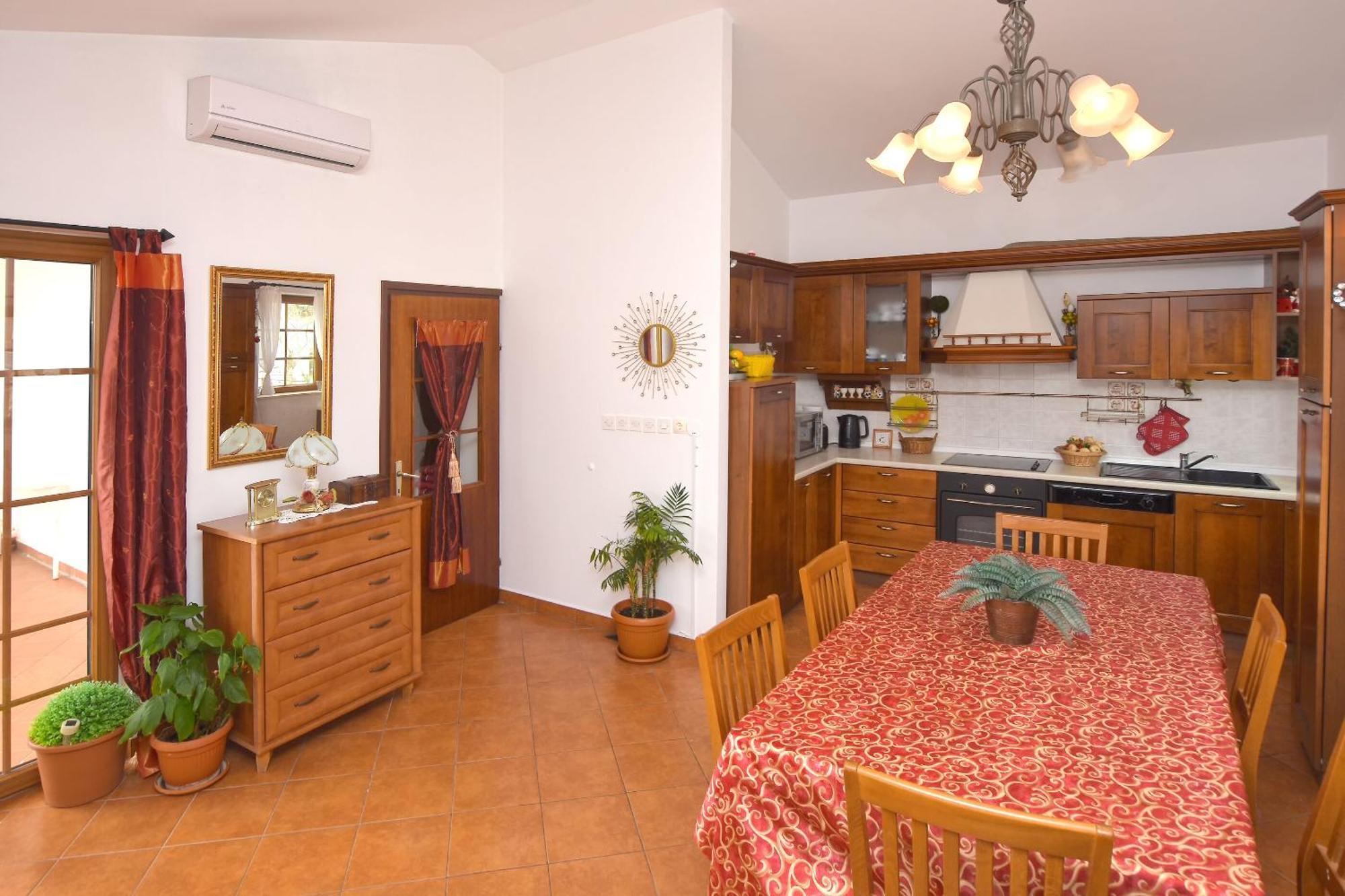 וודיצה Apartment And Rooms Artina מראה חיצוני תמונה